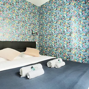 Rent A - Meslay Appartement Paris